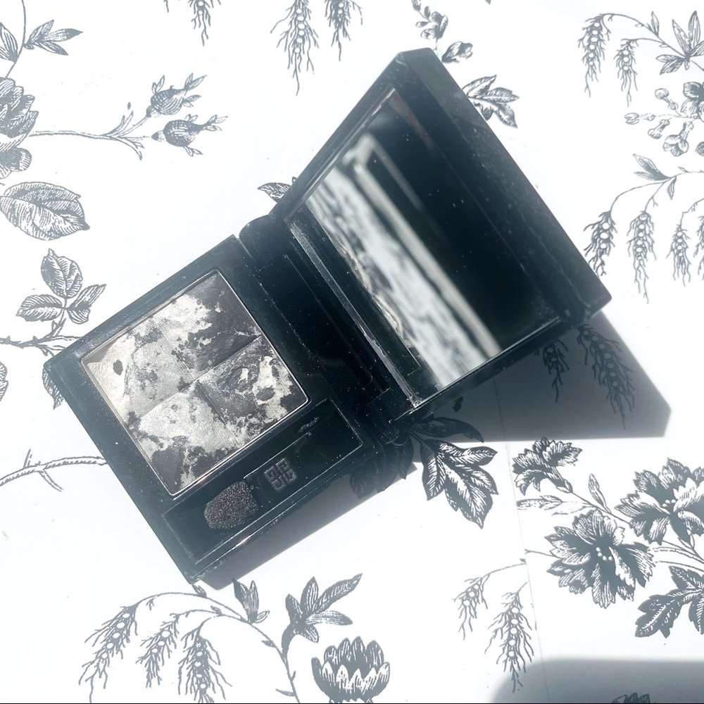 Givenchy limited edition #vintage silver eyeshadow